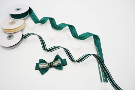 Conjunto de cintas tejidas en tonos verdes_C3-1496
